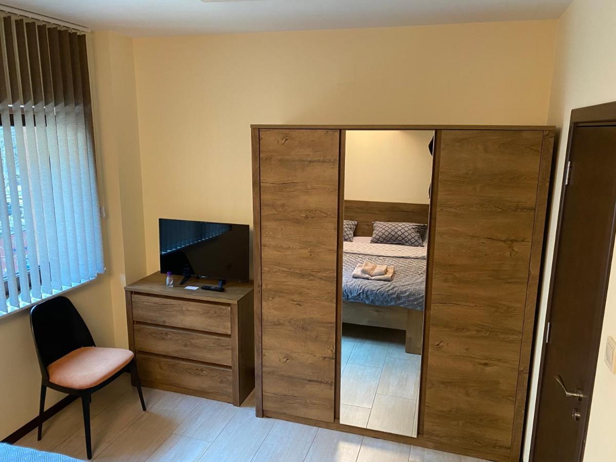 Sofia Family House - Free Parking Hotel Buitenkant foto