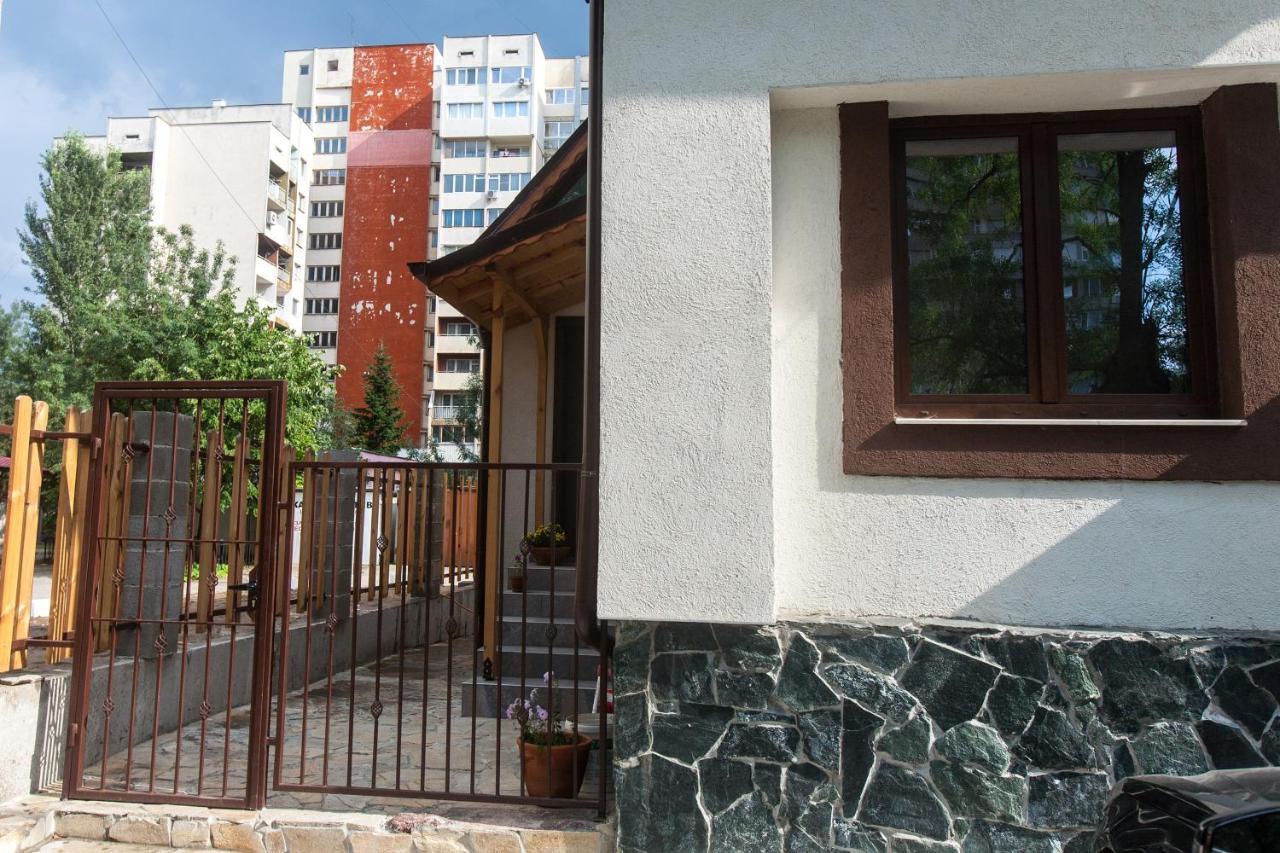 Sofia Family House - Free Parking Hotel Buitenkant foto