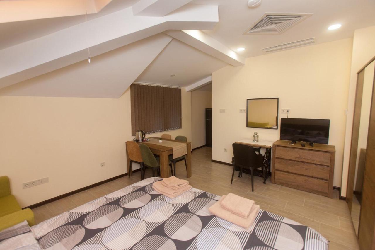 Sofia Family House - Free Parking Hotel Buitenkant foto