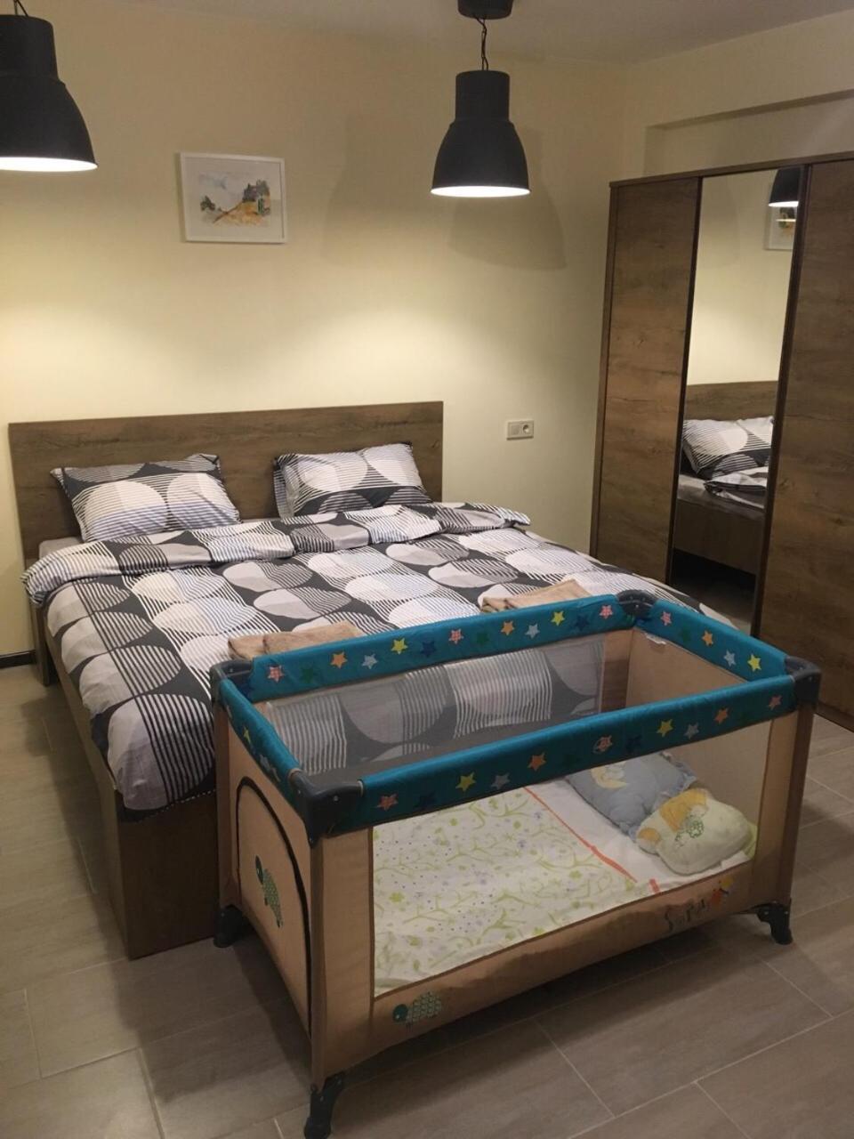 Sofia Family House - Free Parking Hotel Buitenkant foto