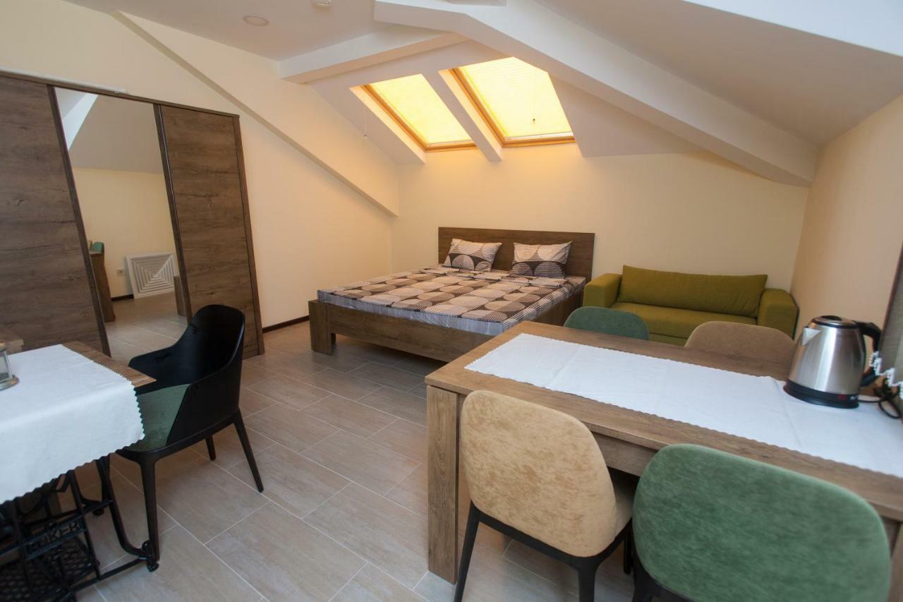 Sofia Family House - Free Parking Hotel Buitenkant foto