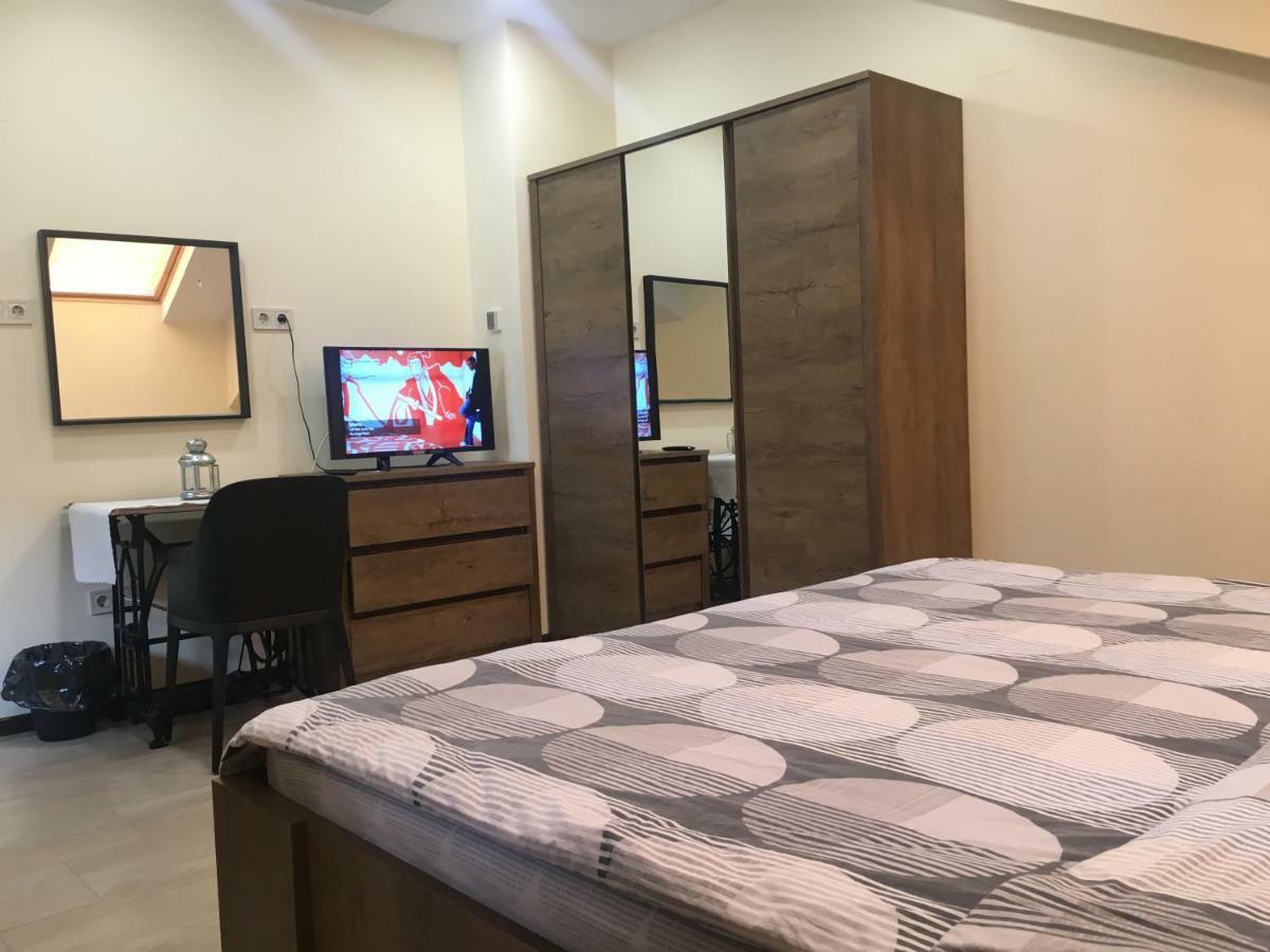 Sofia Family House - Free Parking Hotel Buitenkant foto