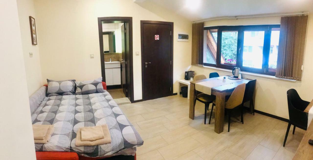 Sofia Family House - Free Parking Hotel Buitenkant foto
