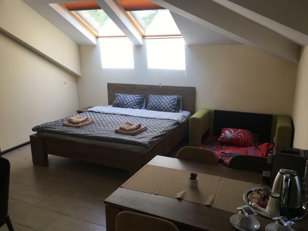 Sofia Family House - Free Parking Hotel Buitenkant foto
