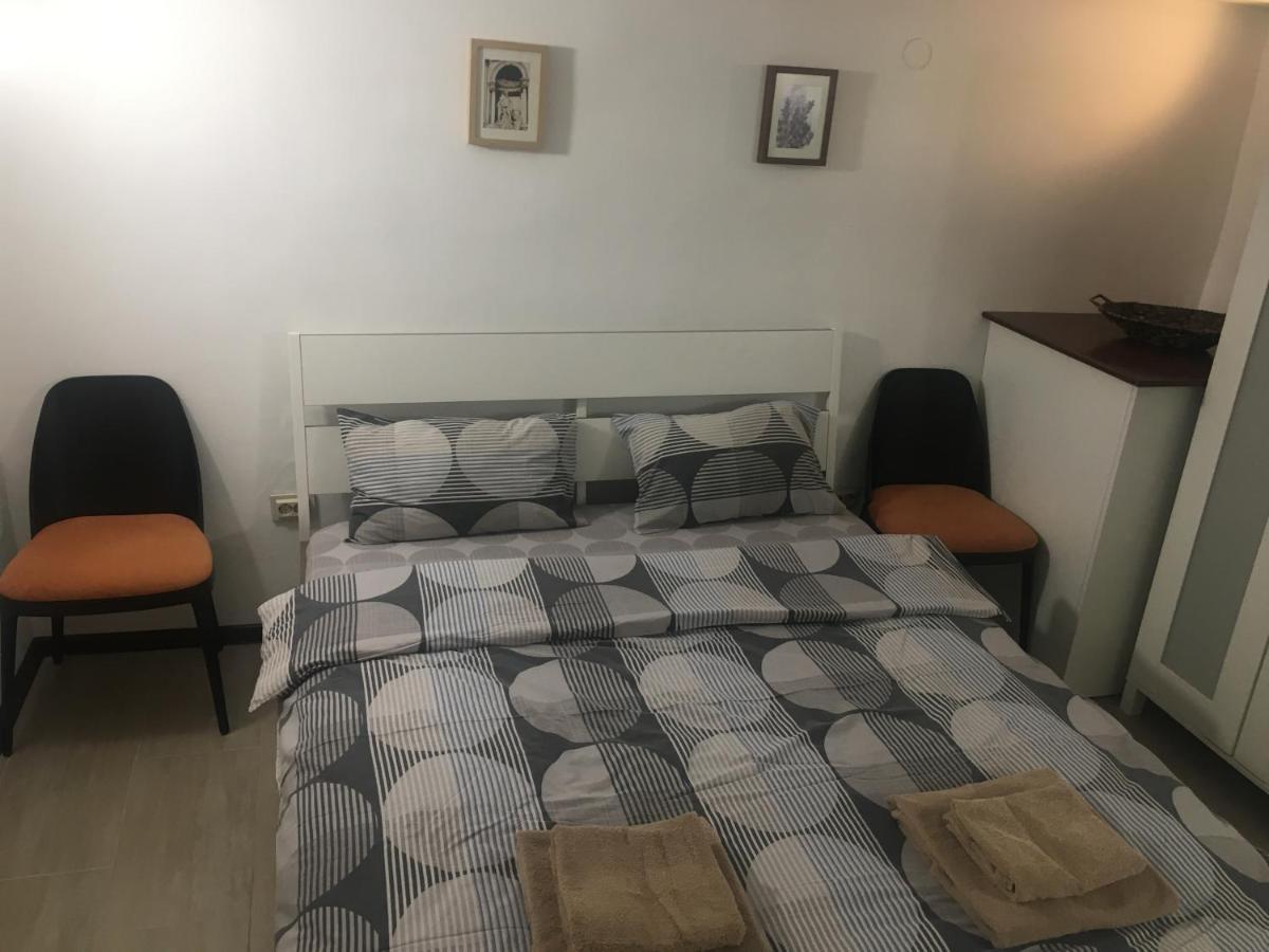 Sofia Family House - Free Parking Hotel Buitenkant foto